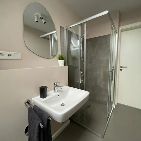Apartment In Neustadt - Frisch Saniert Und Eingerichtet *